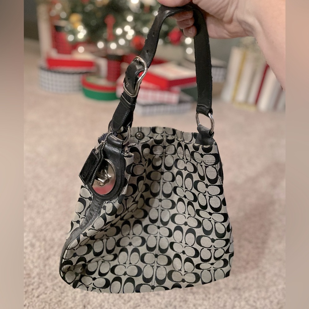Coach Signature Canvas Black Purse